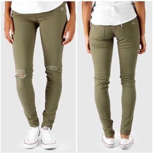 womens levi khaki pants